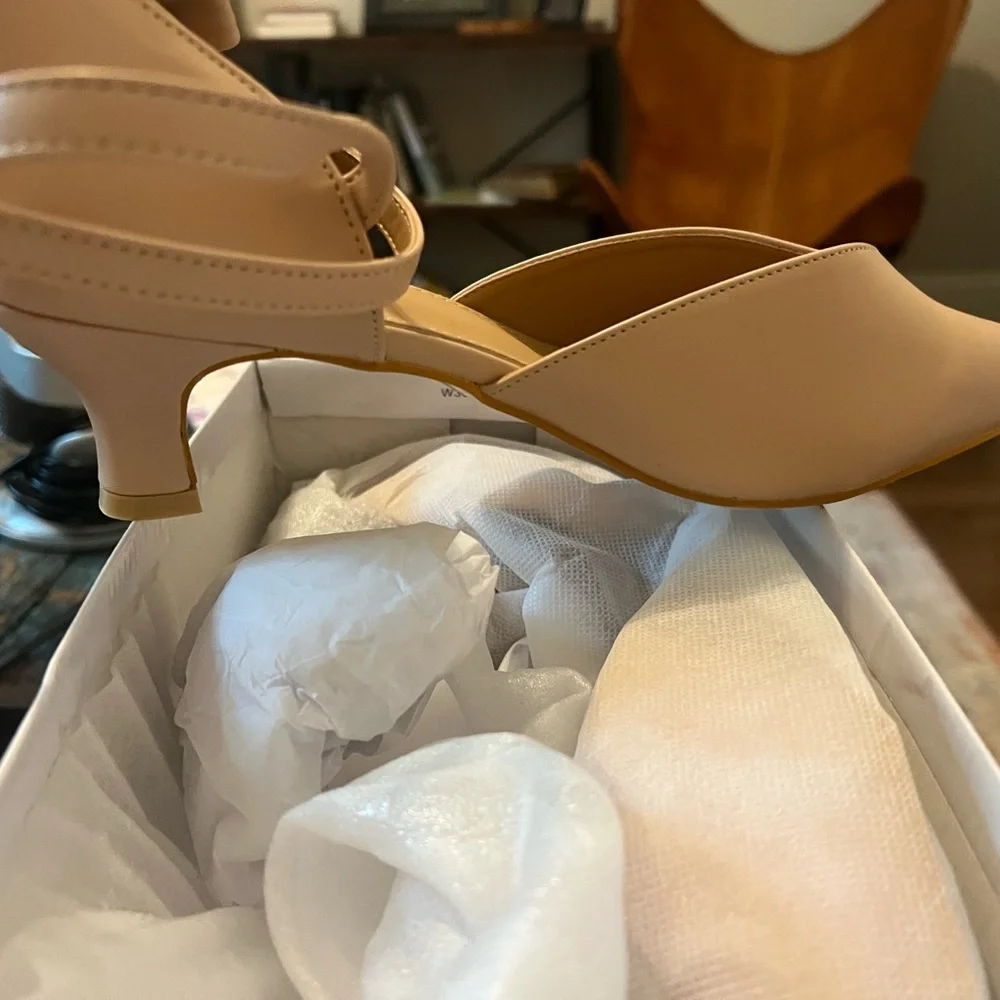 Elegant Bow Accent Beige Heels